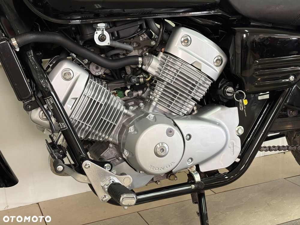 Honda Shadow - 10