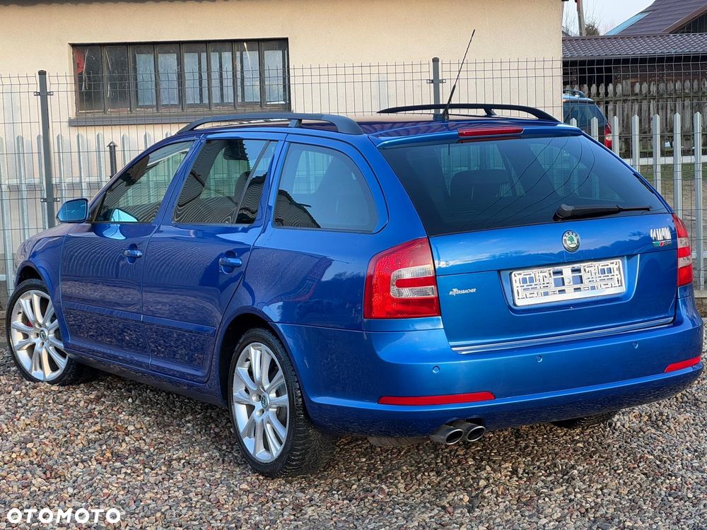 Skoda Octavia 2.0 TDI CR DPF DSG RS - 18