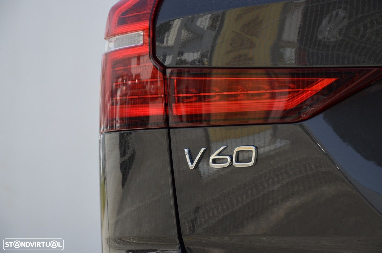 Volvo V60 2.0 T6 AWD TE Core - 29