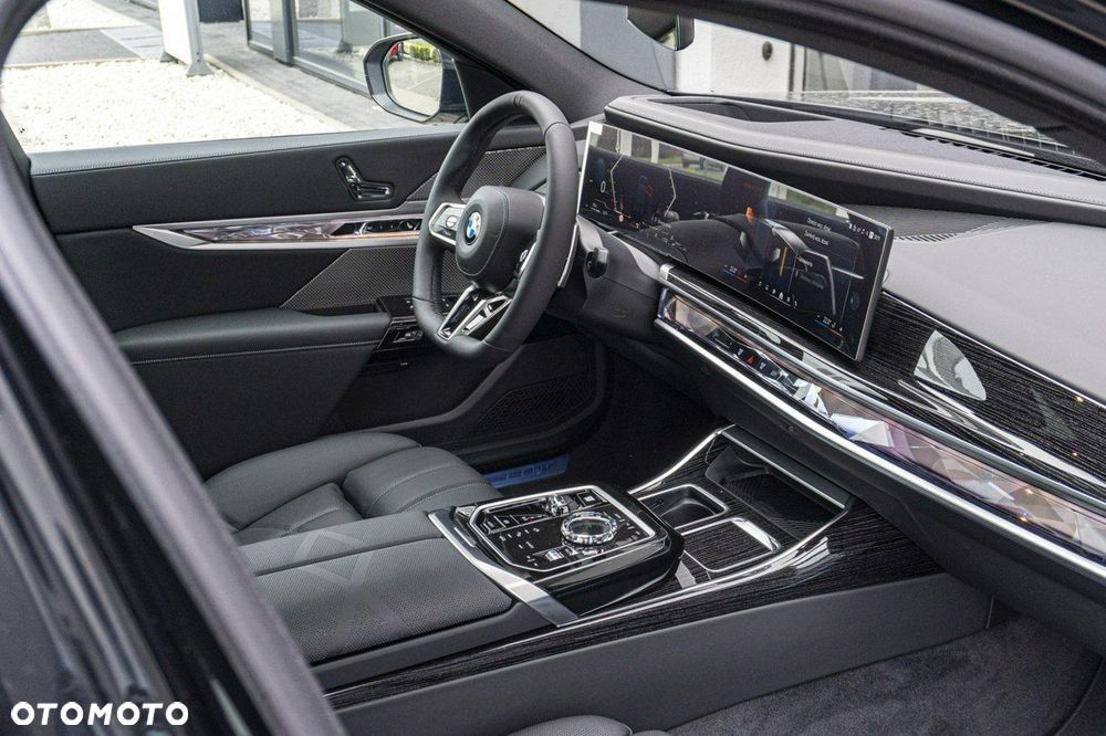 BMW Seria 7 - 30