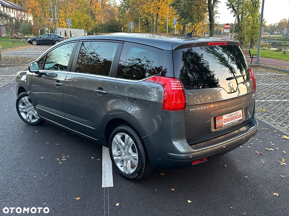 Peugeot 5008 - 17