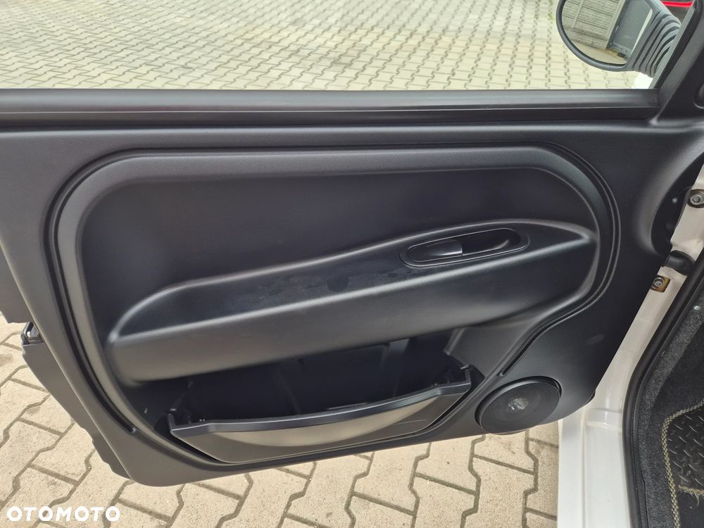 Microcar DUE - 10