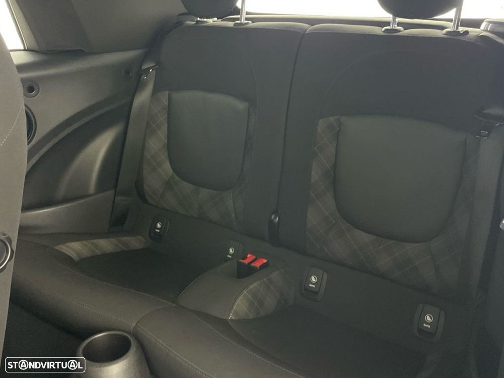 MINI Cabrio Cooper D - 12