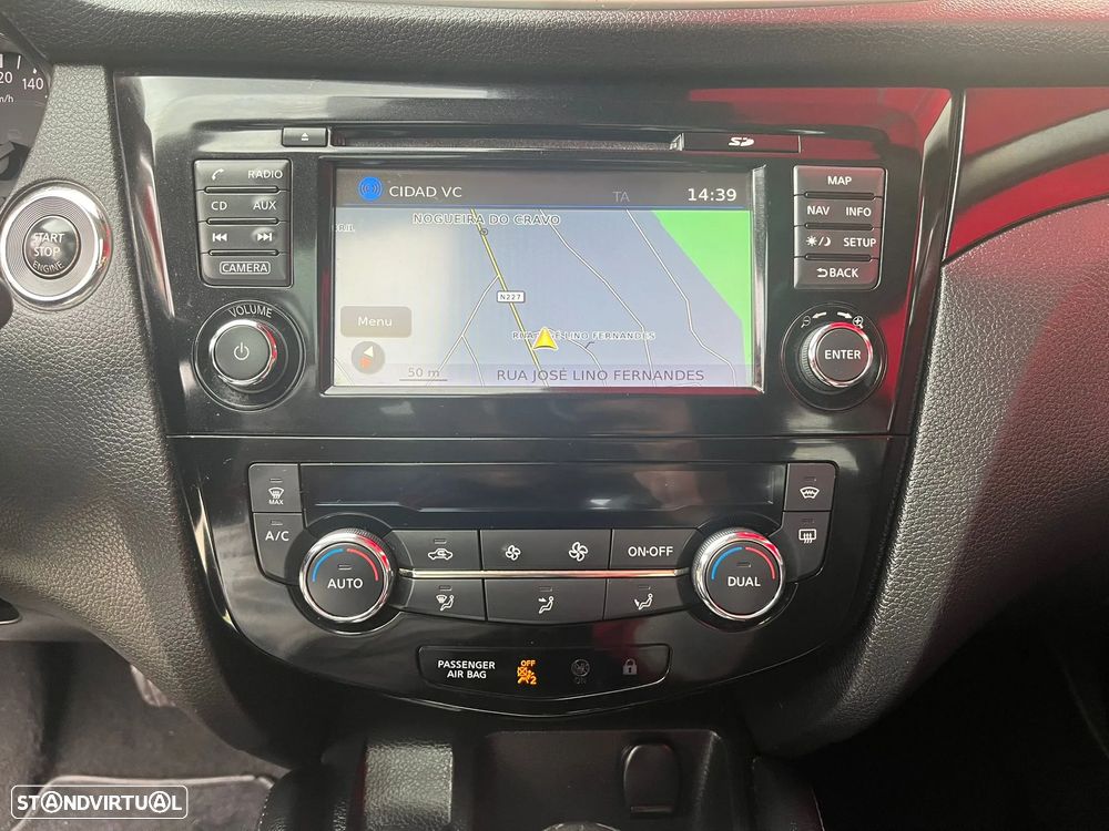 Nissan Qashqai 1.6 dCi Xtronic ACENTA - 28