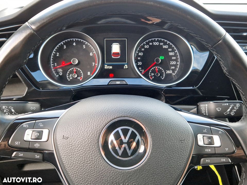 Volkswagen Touran 1.5 TSI DSG Highline - 18