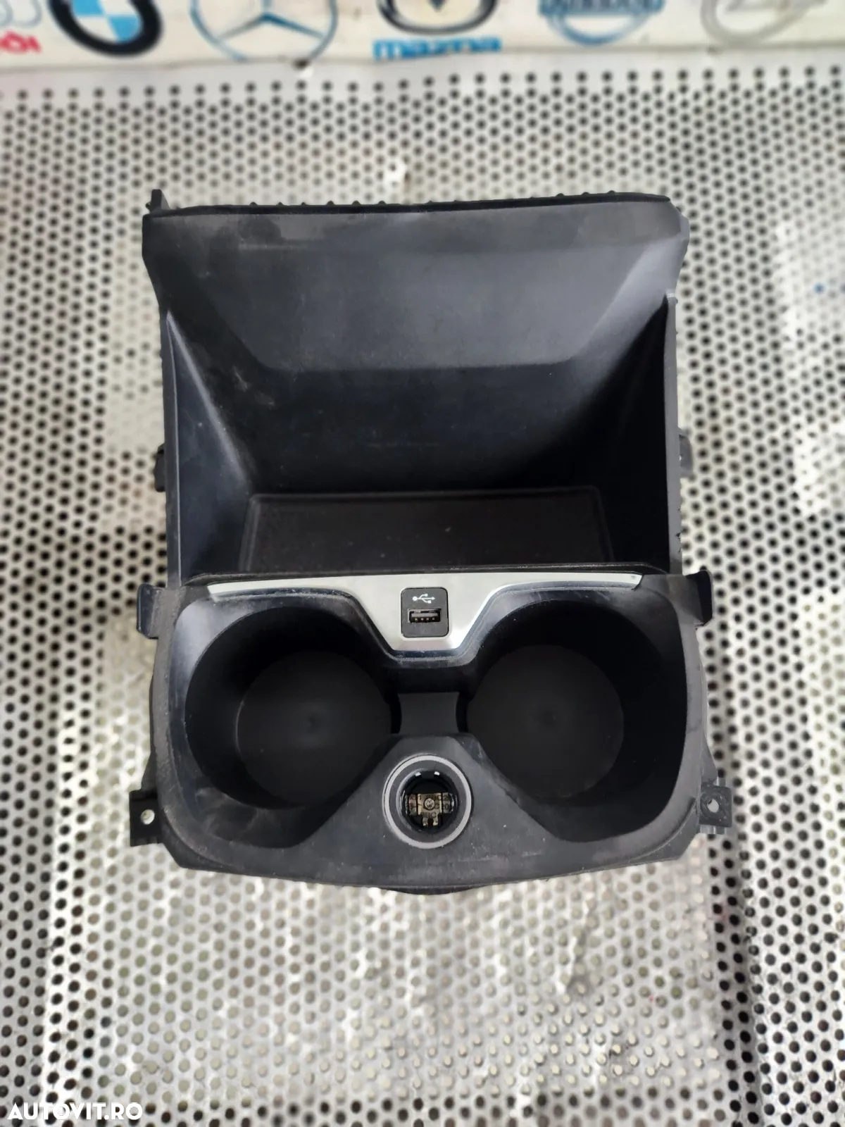 Suport Pahare Bmw Seria 1 F40 F41 Dezmembrez Bmw F40 M Paket - Dezmembrari Arad - 3