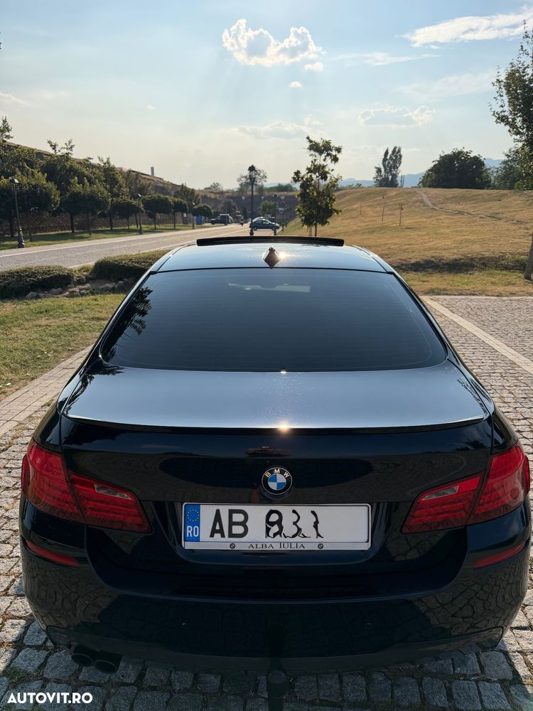 BMW Seria 5 520d Sport-Aut. - 6