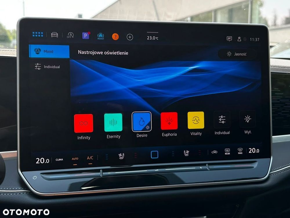 Volkswagen Passat - 26