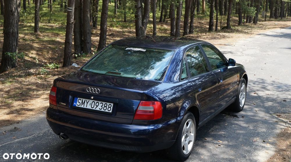Audi A4 Limousine - 10