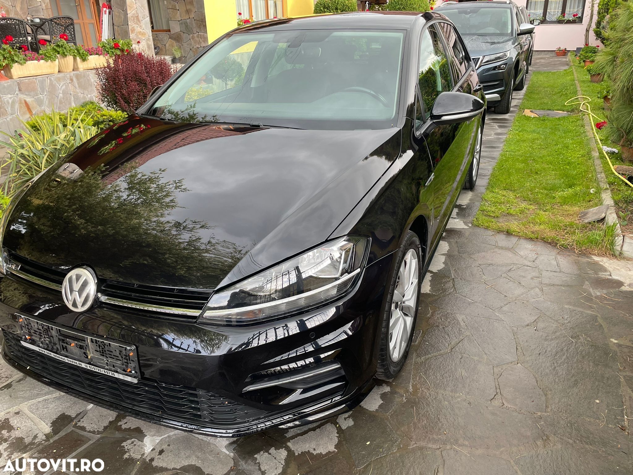 Volkswagen Golf 1.0 TSI BlueMotion Comfortline - 1