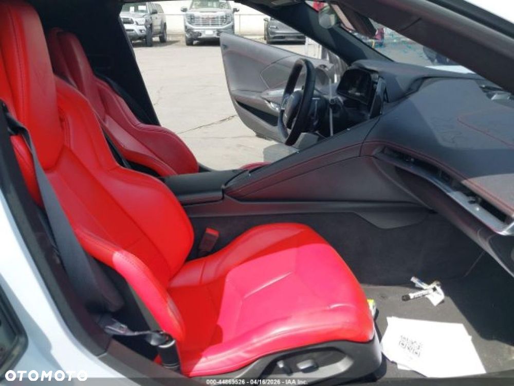 Chevrolet Corvette - 10