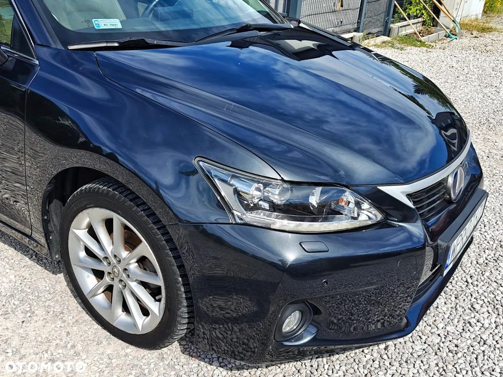 Lexus CT 200h Dynamic Line - 2