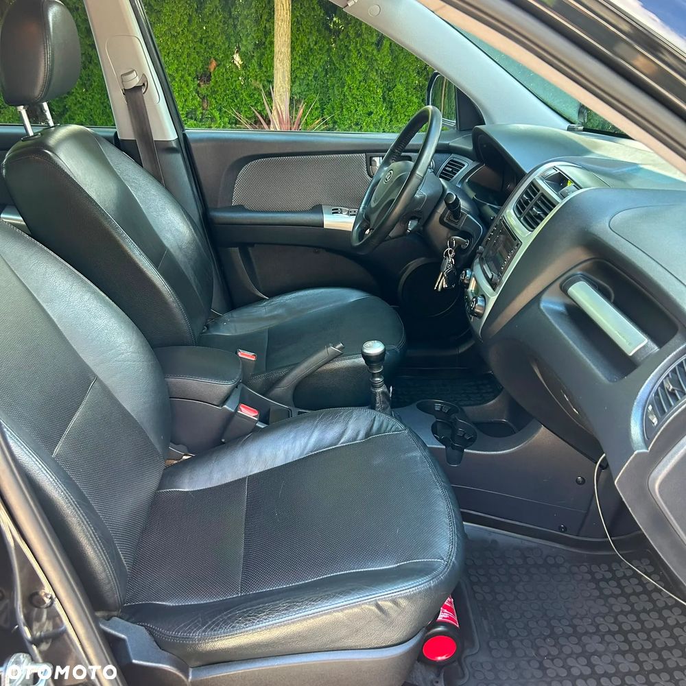 Kia Sportage 2.0 CRDI 2WD Attract - 29