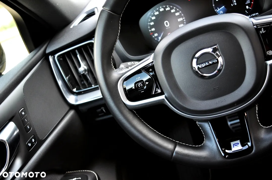 Volvo S60 T5 AWD R-Design - 28