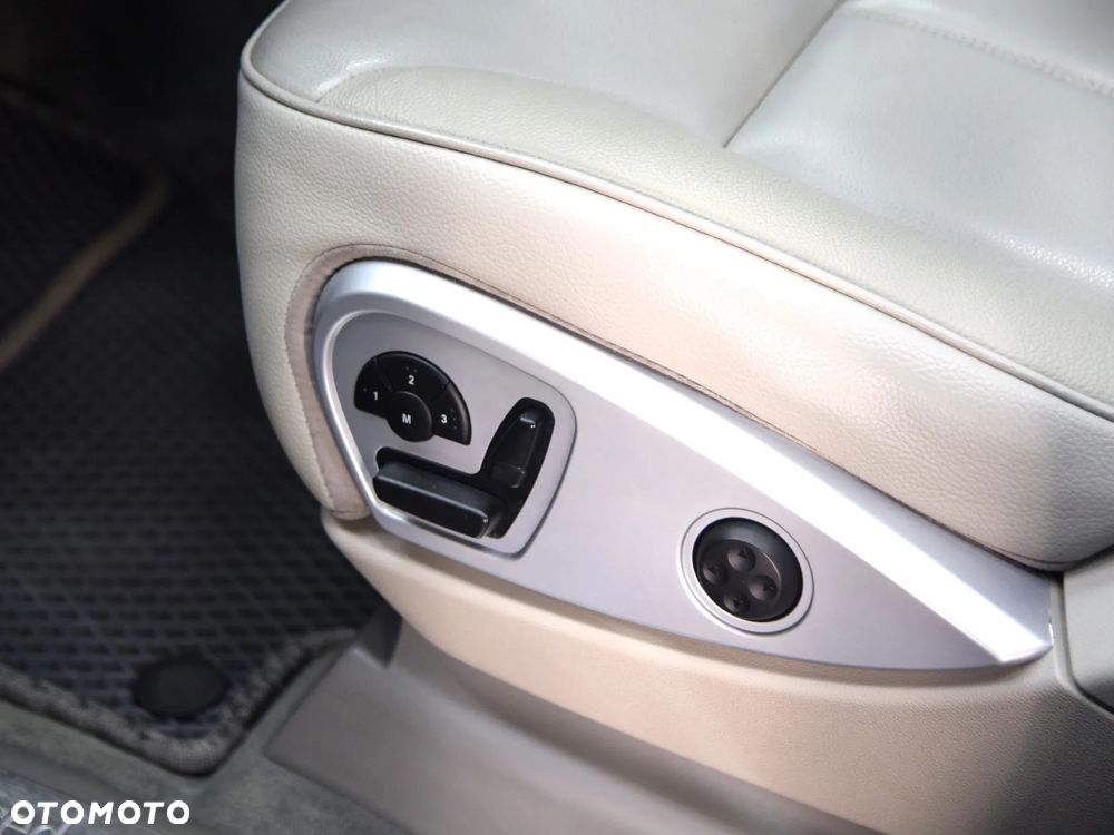 Mercedes-Benz GL - 16