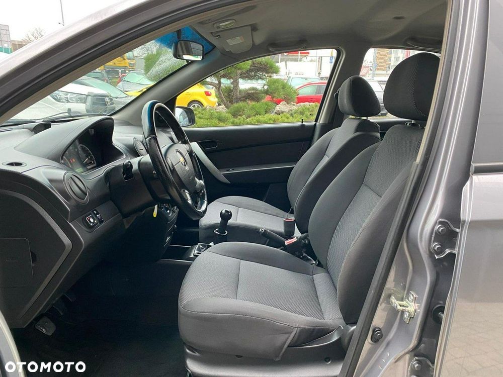 Chevrolet Aveo 1.2 16V LS - 8