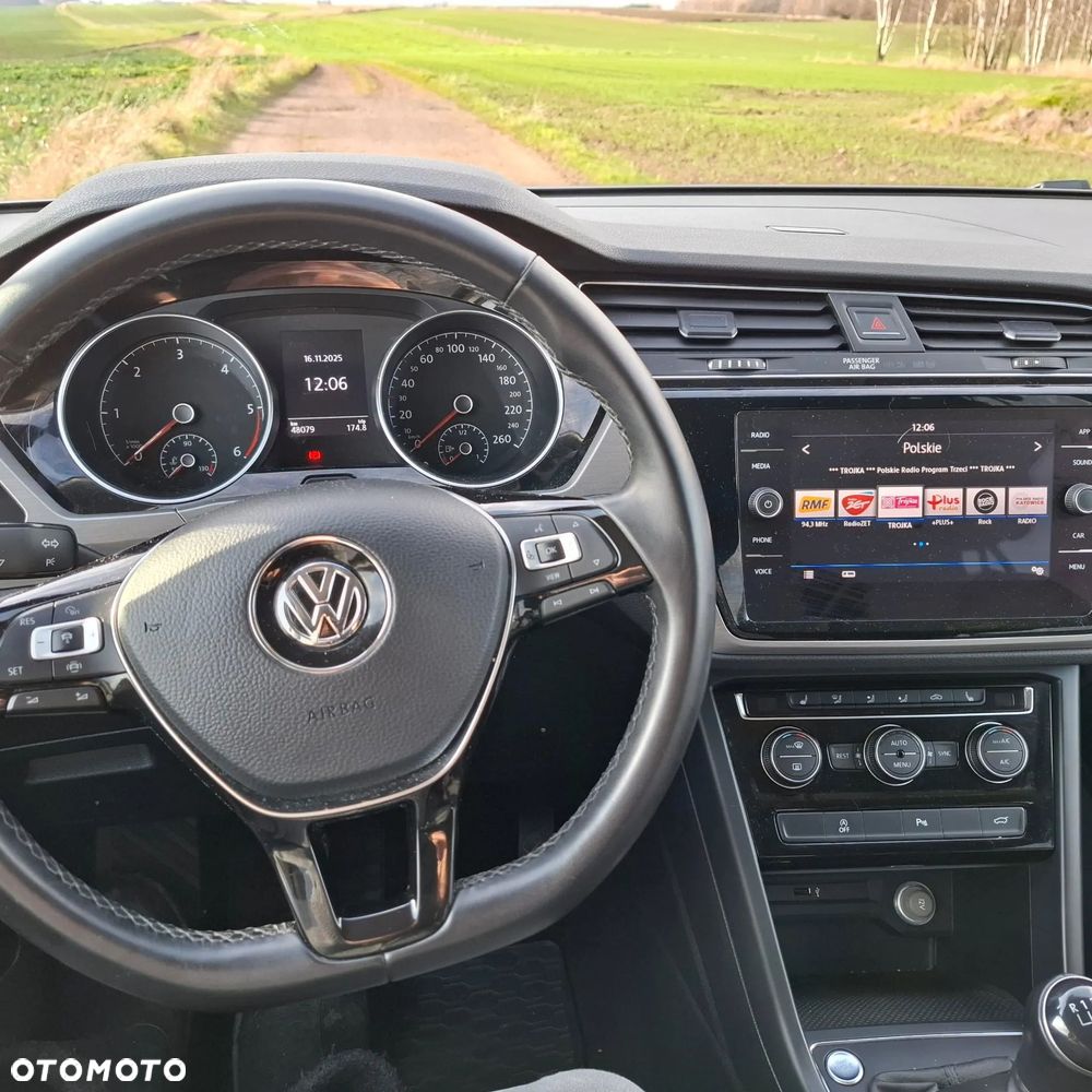 Volkswagen Touran 2.0 TDI BMT Comfortline - 5