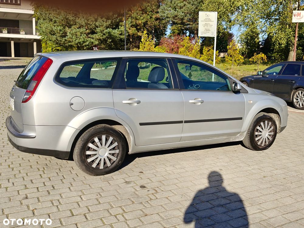 Ford Mondeo 1.8 GLX - 12