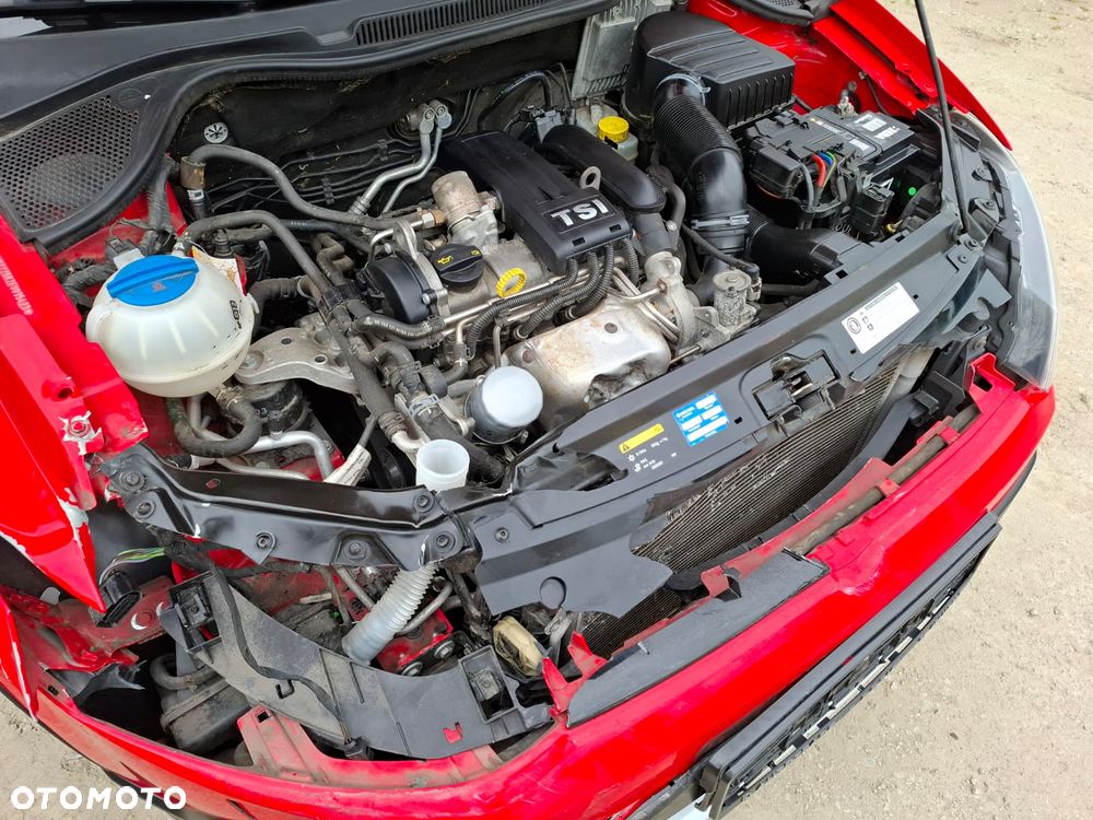 Volkswagen Polo 1.2 TSI Highline DSG - 10