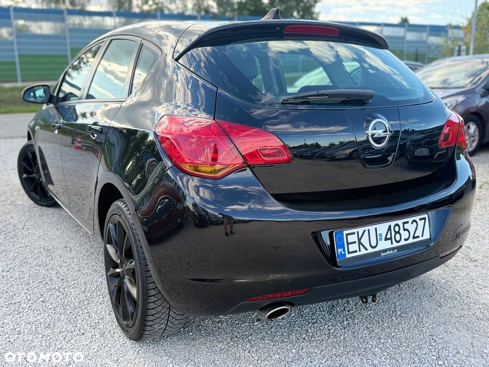 Opel Astra 1.4 Turbo Color Edition - 9