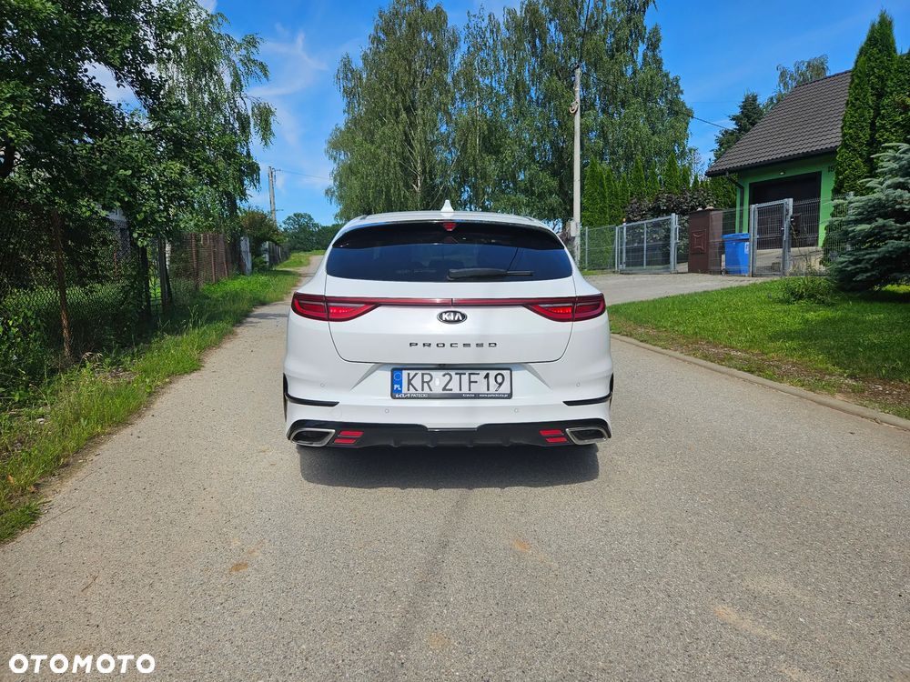 Kia ProCeed - 5