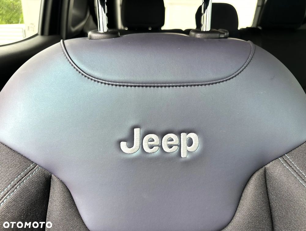 Jeep Renegade - 31