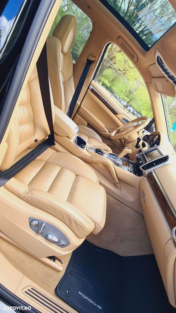 Porsche Cayenne Diesel Tiptronic S - 9