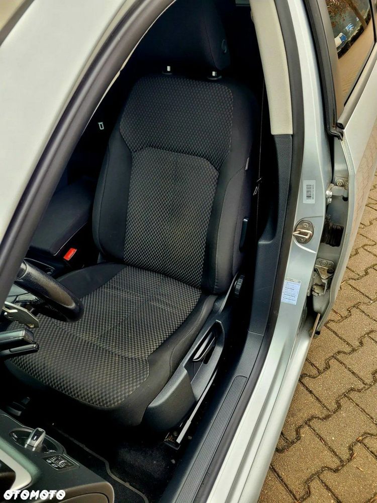 Volkswagen Passat 2.0 TDI Comfortline DSG - 26