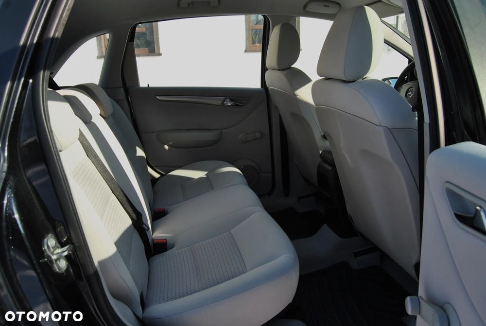 Mercedes-Benz Klasa B 180 CDI EU5 - 8