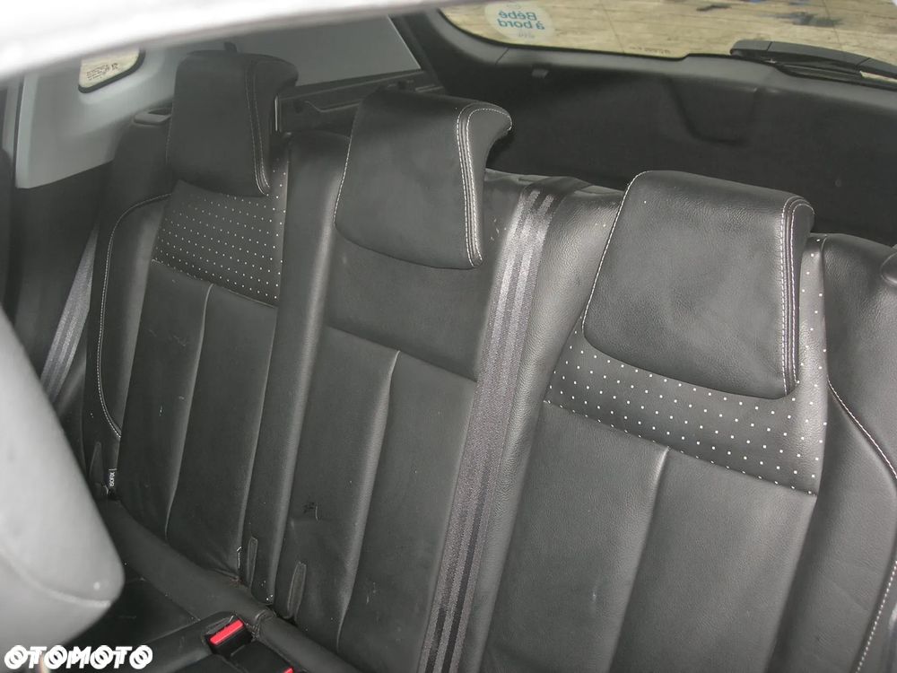 Peugeot 2008 1.6 e-HDi Allure S&S - 18