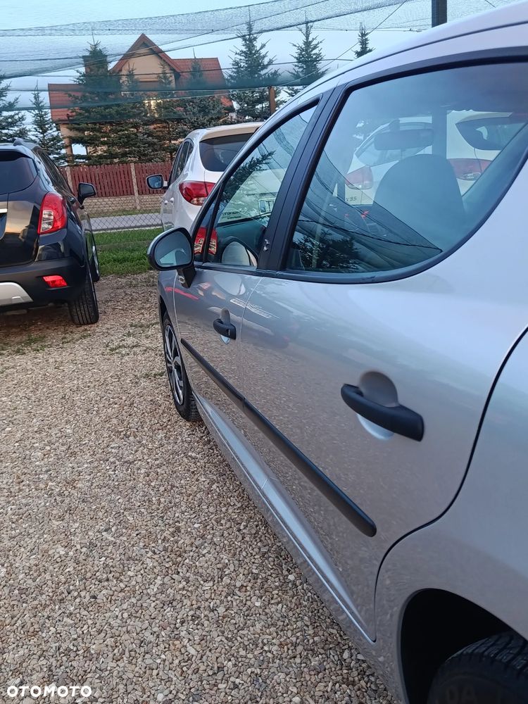 Peugeot 207 75 forever - 32