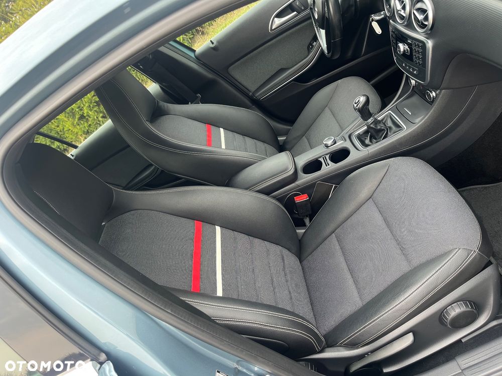 Mercedes-Benz Klasa A 180 Activity Edition - 20
