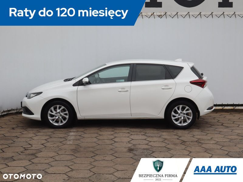 Toyota Auris - 4
