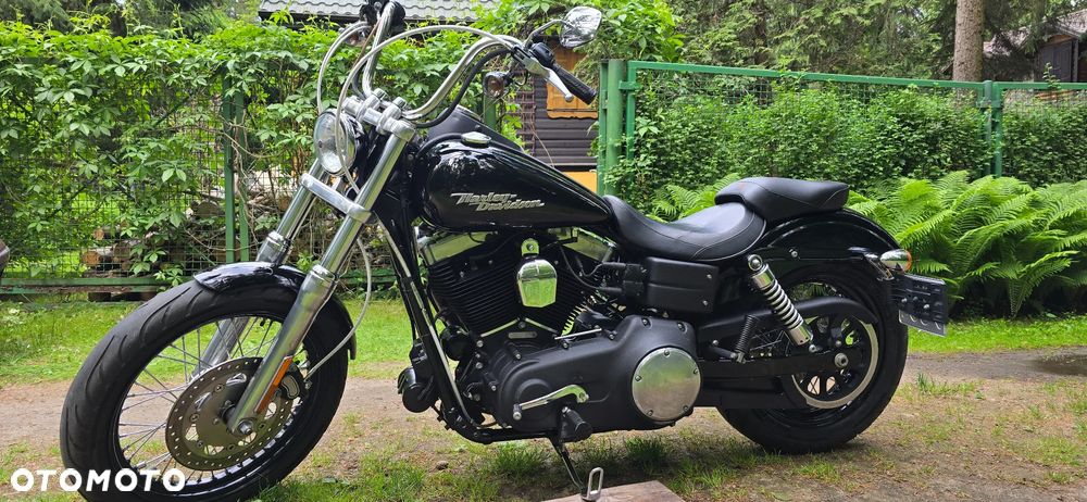 Harley-Davidson Dyna Street Bob - 1