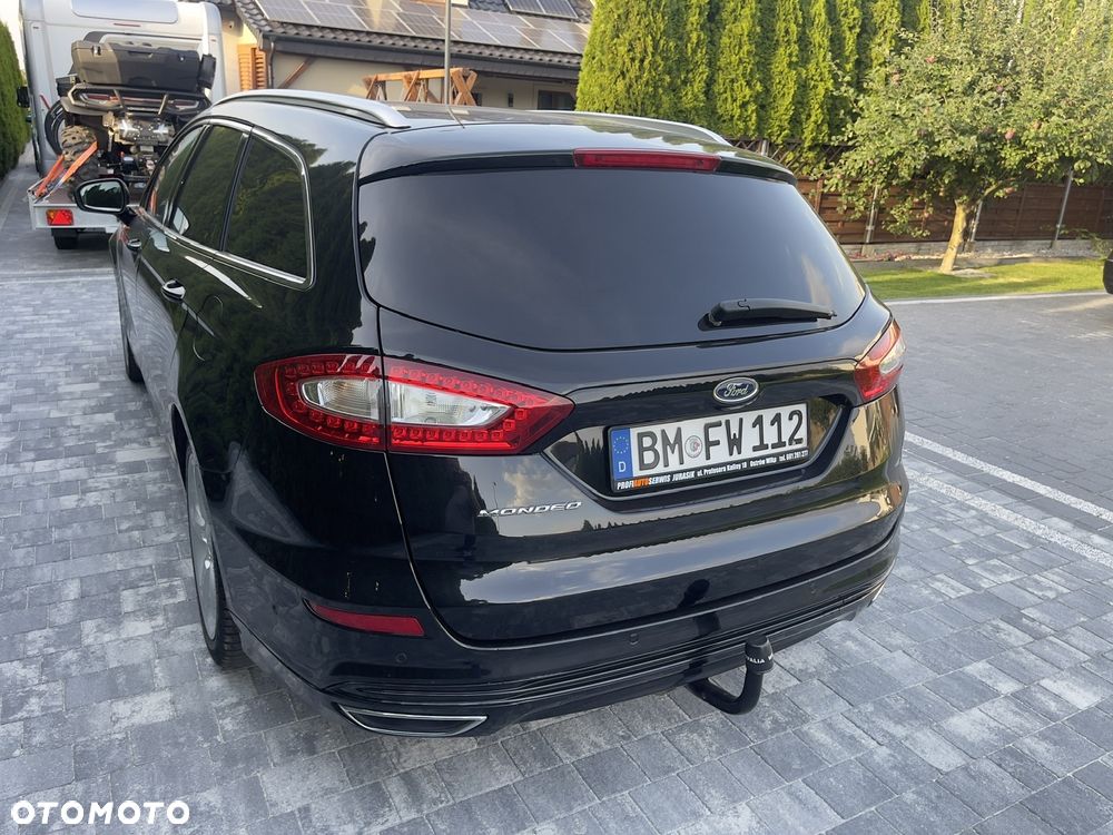 Ford Mondeo - 38