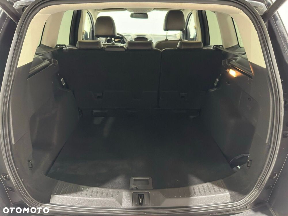 Ford Kuga - 18