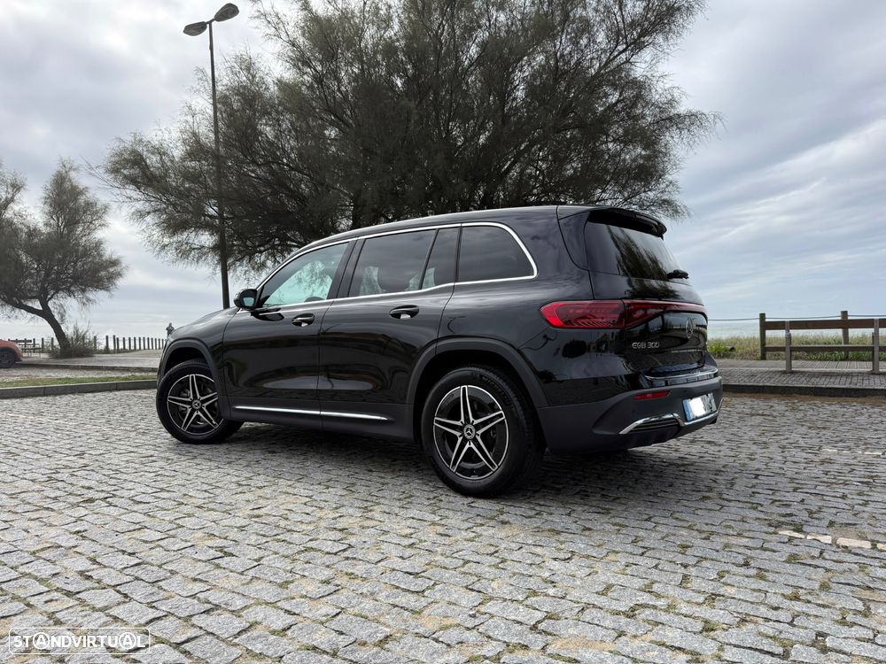Mercedes-Benz EQB 300 4Matic AMG Line - 22