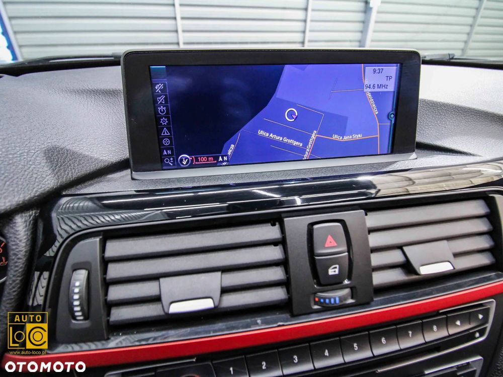 BMW Seria 3 320i M Sport - 18