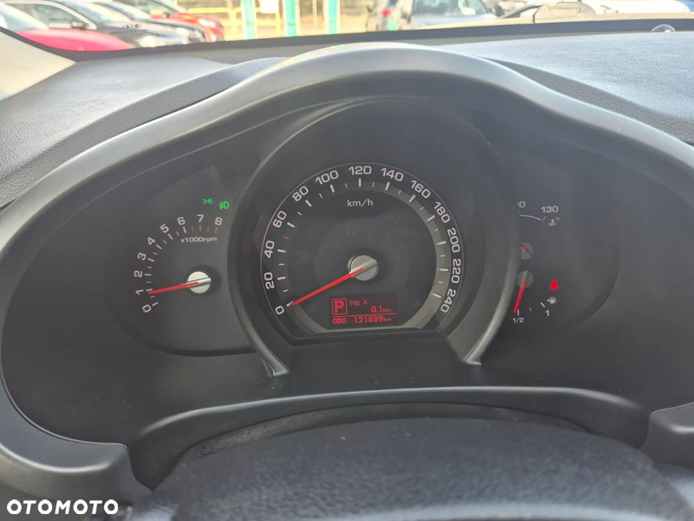 Kia Sportage 2.0 CVVT 2WD Automatik Vision - 25