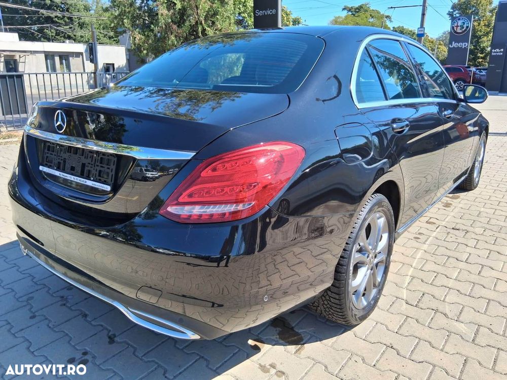 Mercedes-Benz C - 4