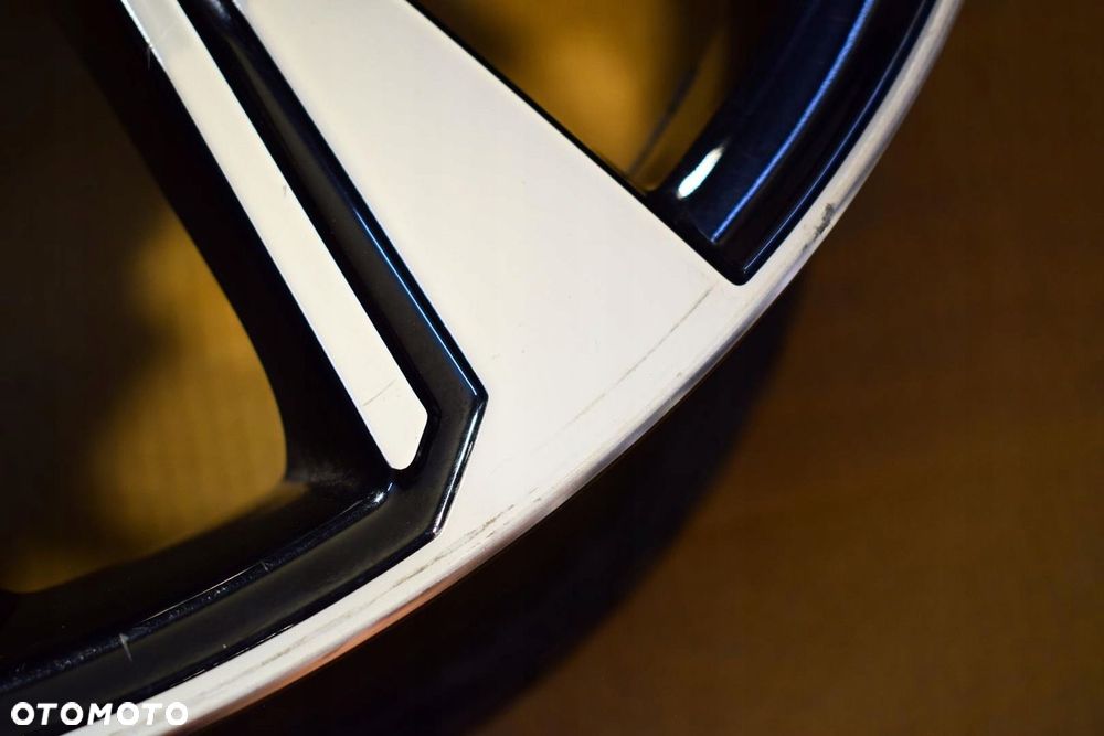 RENAULT 19 Austral Nowy Model Oryginał - 2