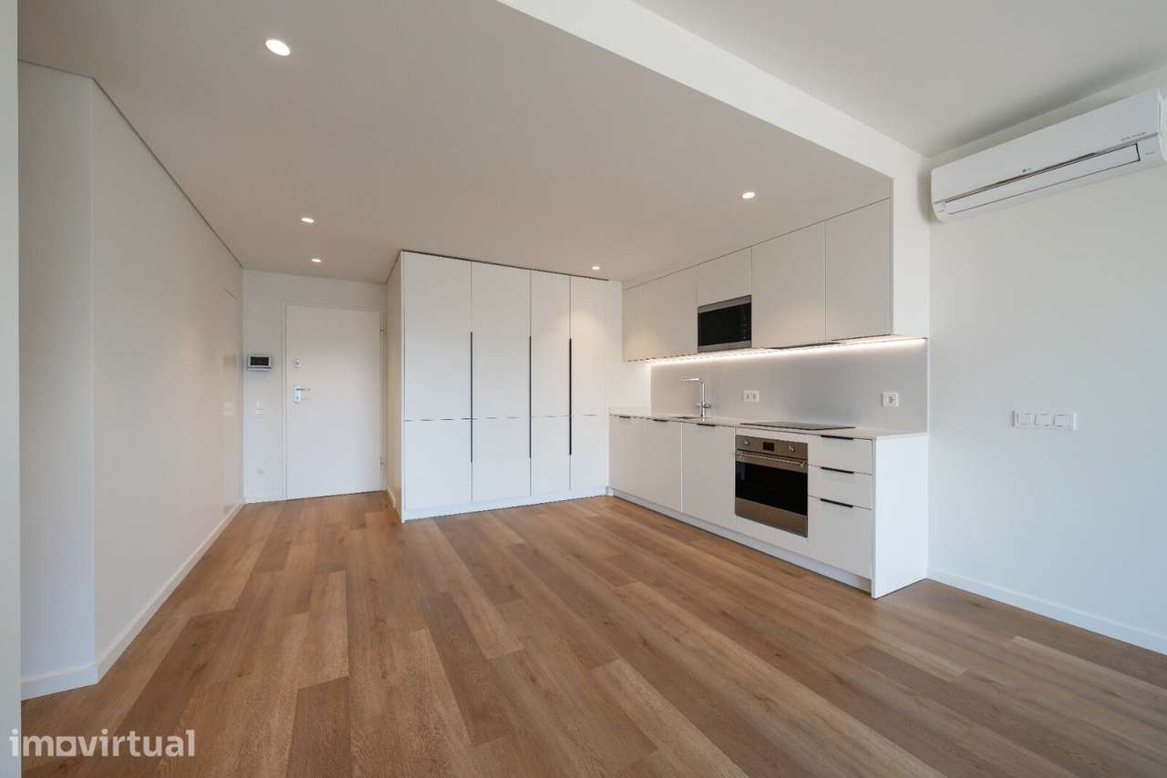 Apartamento T2 com estacionamento, Miraflores, Oeiras - Grande imagem: 2/38