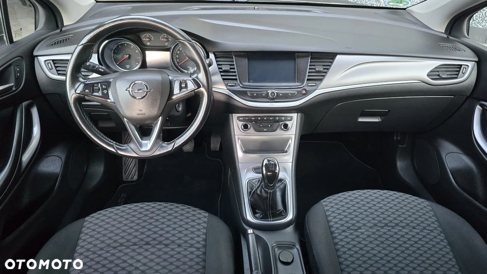 Opel Astra 1.4 Turbo Innovation - 18