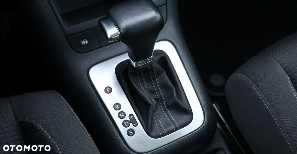 Volkswagen Golf Plus - 25