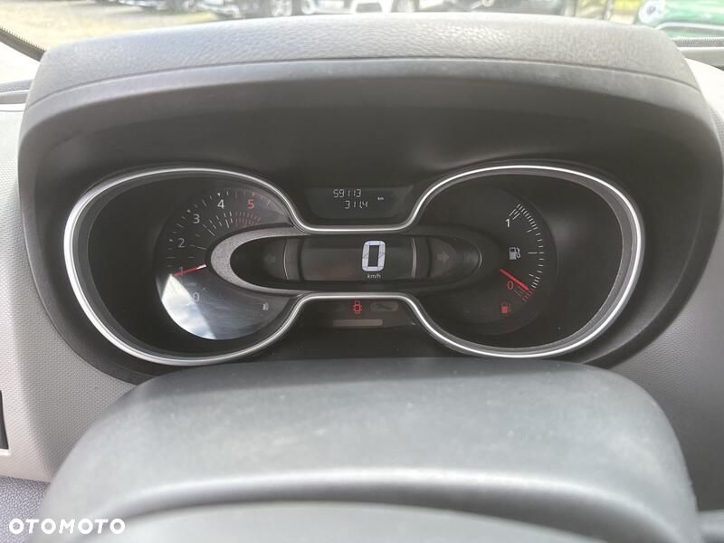 Renault Trafic - 14