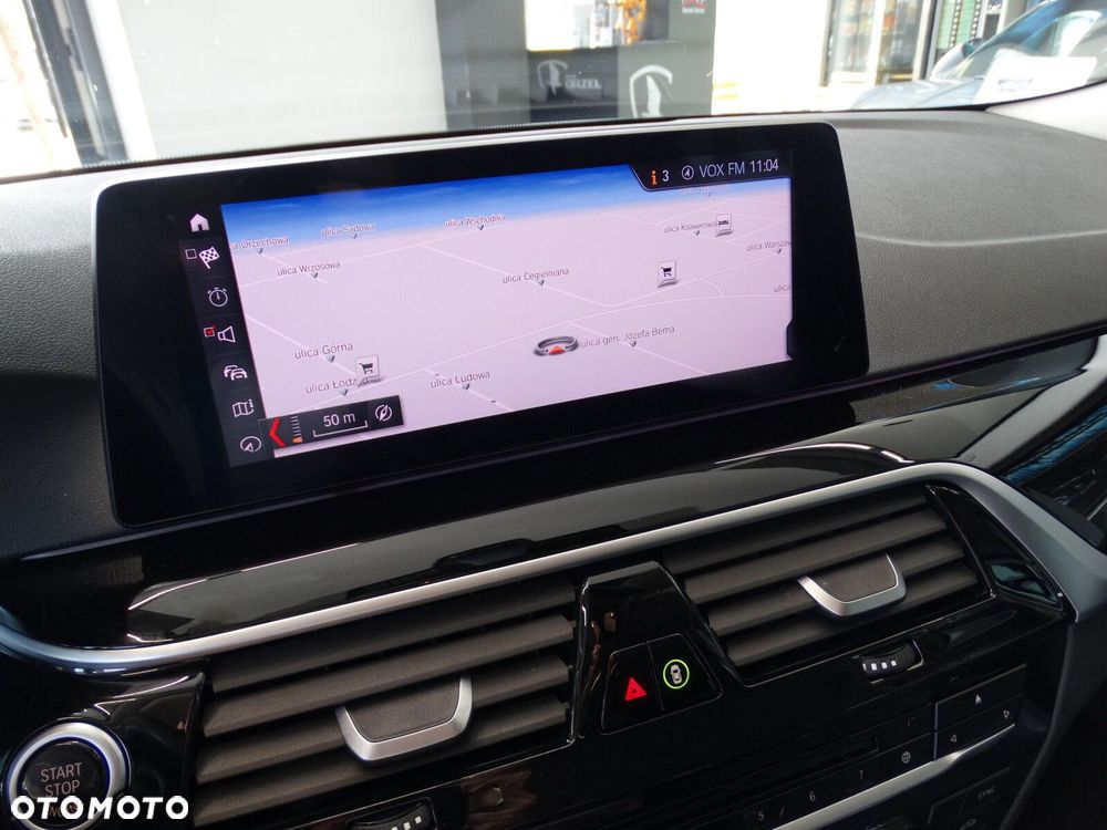 BMW Seria 5 525d Luxury Line sport - 26