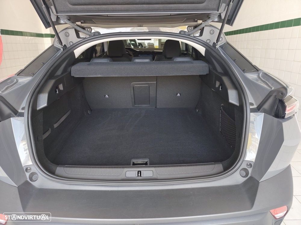 Peugeot 408 1.6 Hybrid Allure e-EAT8 - 16