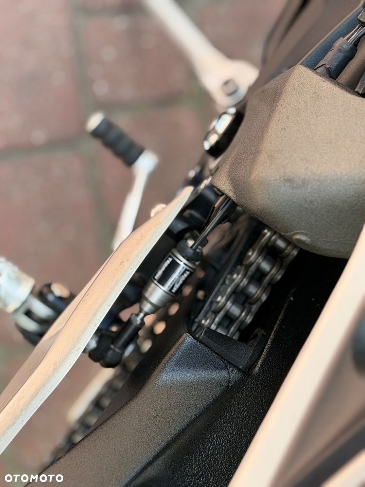 Triumph Street Triple - 37
