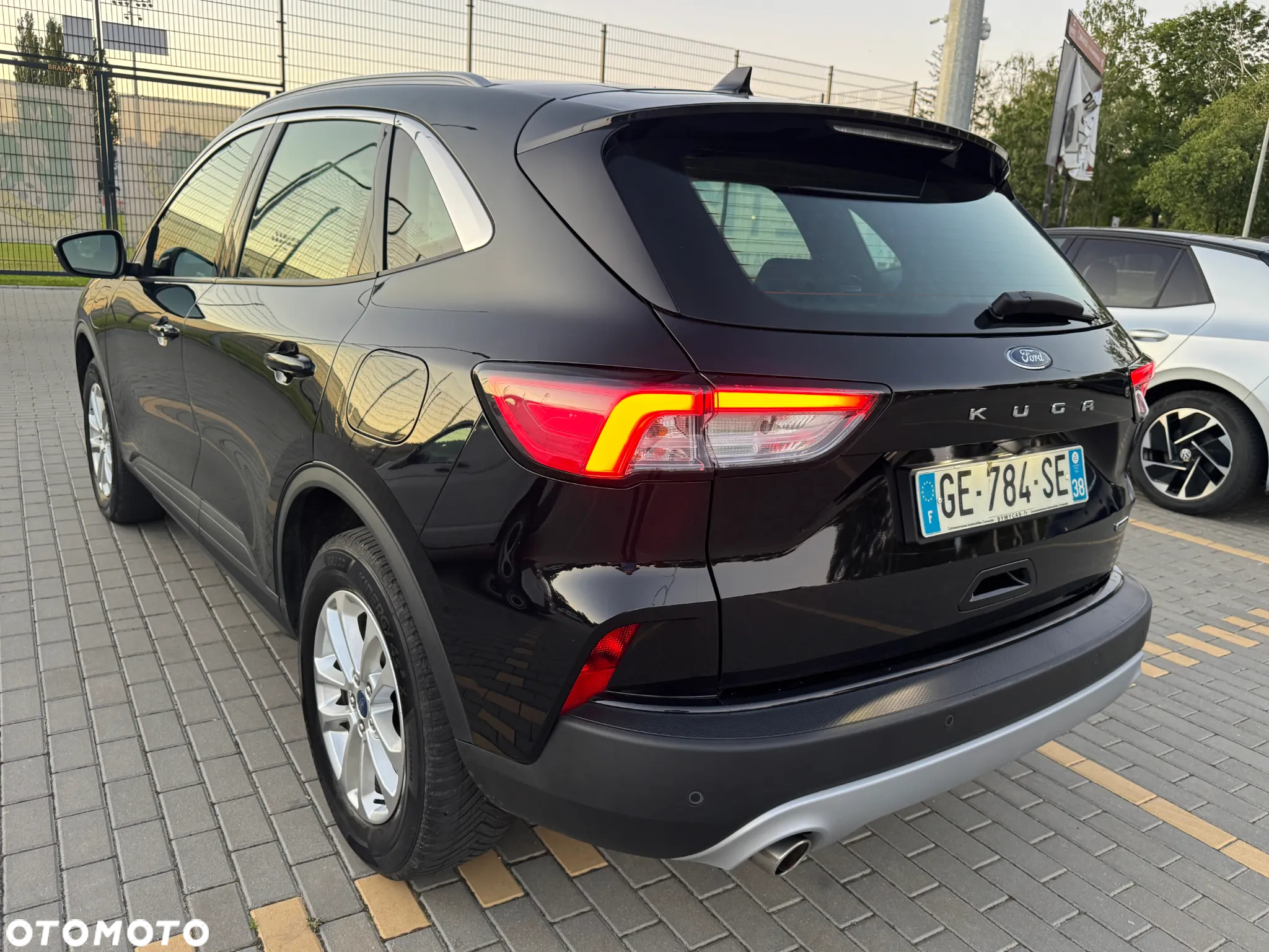Ford Kuga 2.5P PHEV FWD Titanium - 37