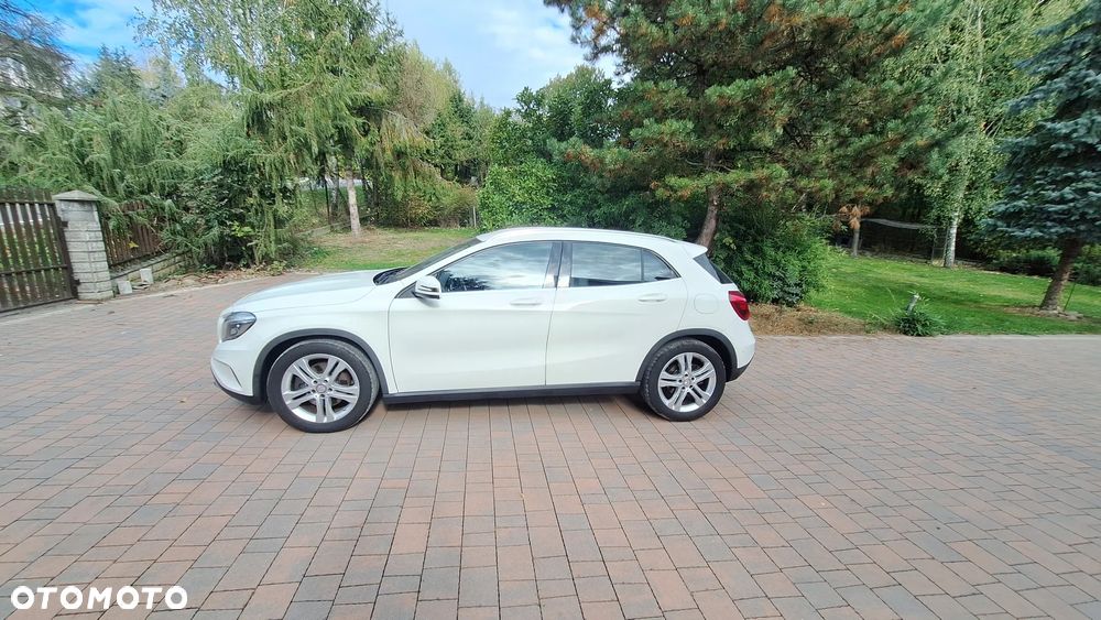 Mercedes-Benz GLA 250 4Matic 7G-DCT AMG Line - 6